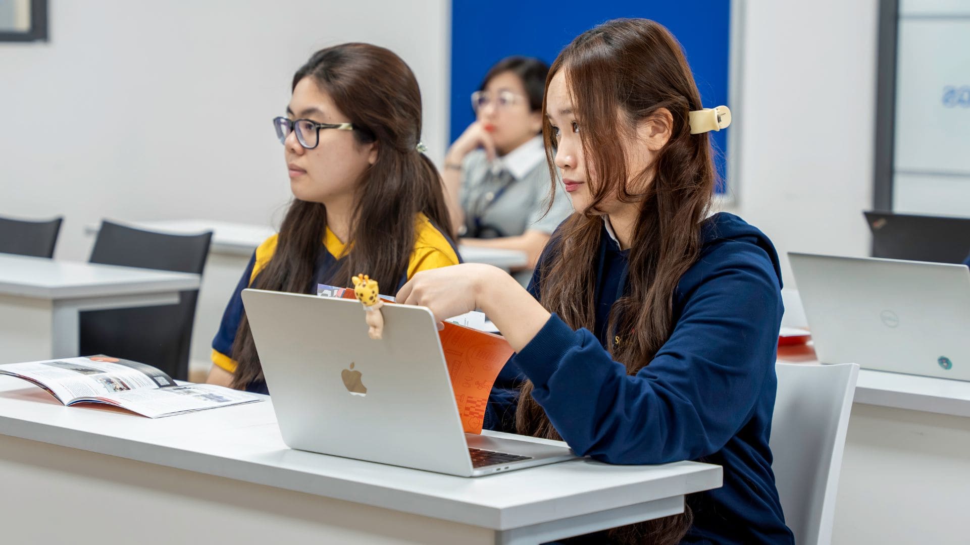 GIA SƯ CHO DU HỌC TẠI ÚC