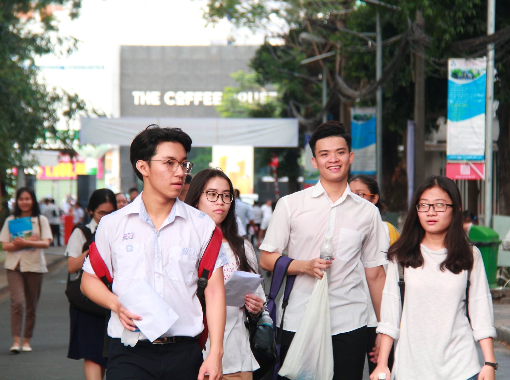gia sư ôn luyện thi đánh giá năng lực