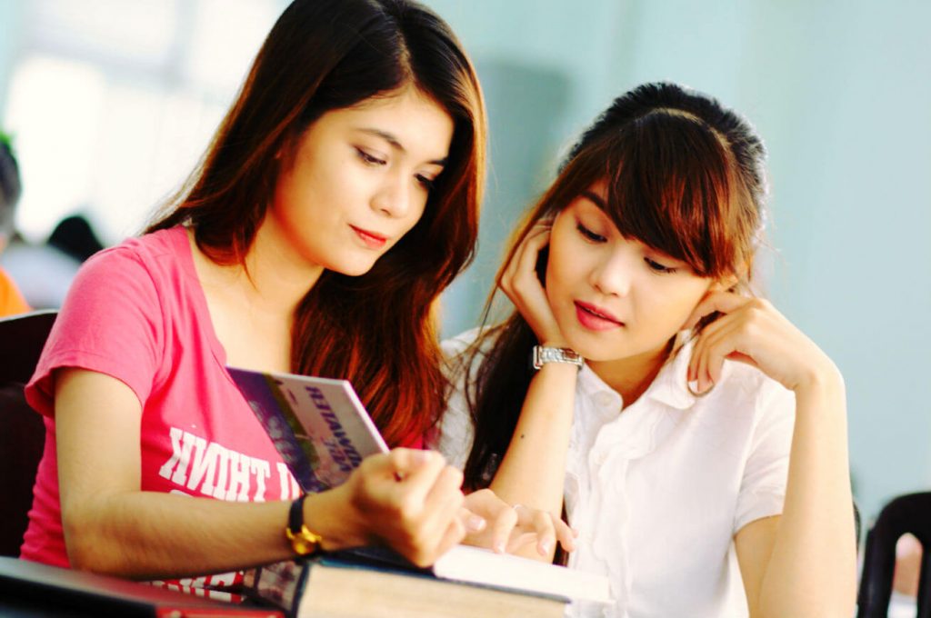 Những Lợi Ích Và Rủi Ro Khi Chọn Học Với Sinh Viên Dạy Kèm